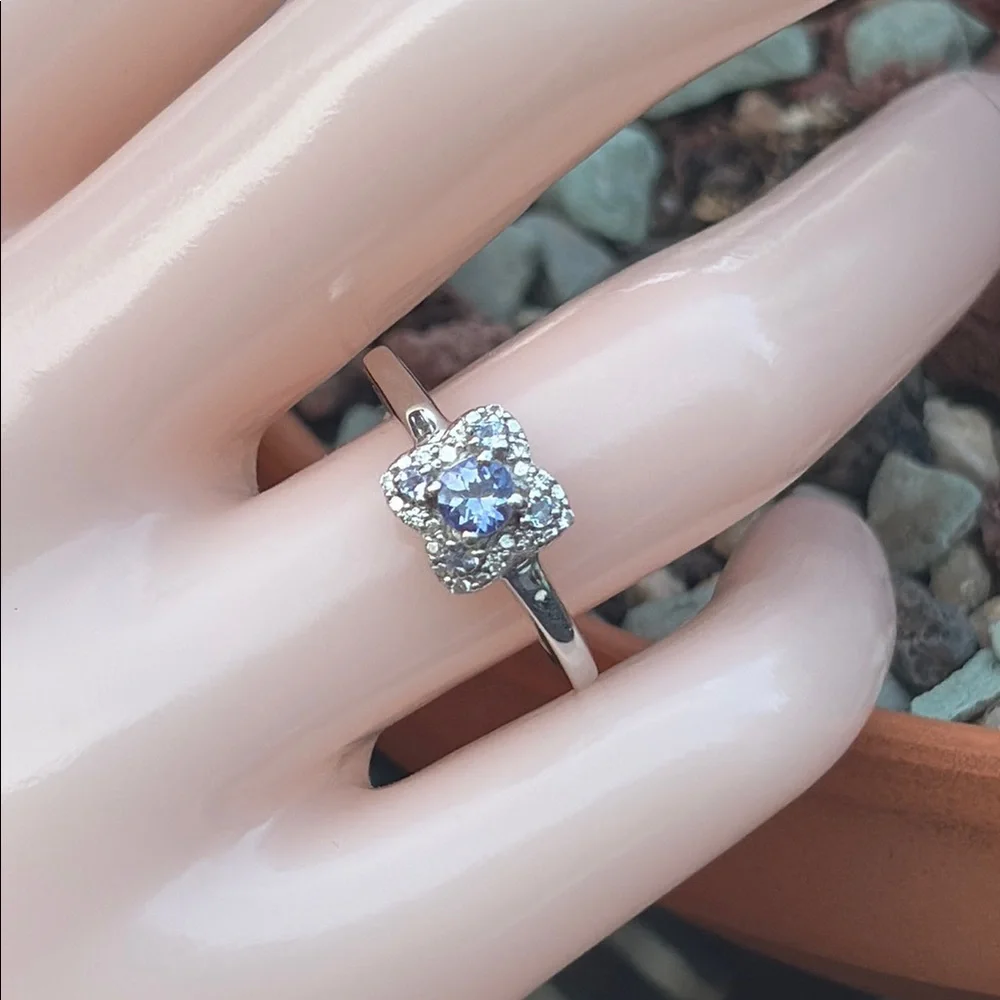 Natural Tanzanite and White Zircon Sterling Silver Ring Size 7 Clover Flower - Picture 3 of 13